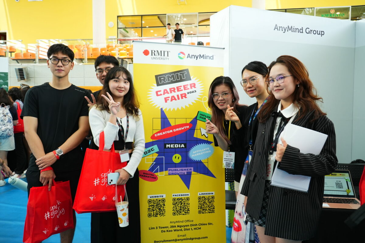Gặp gỡ các bạn sinh viên tại buổi Career Fair RMIT
